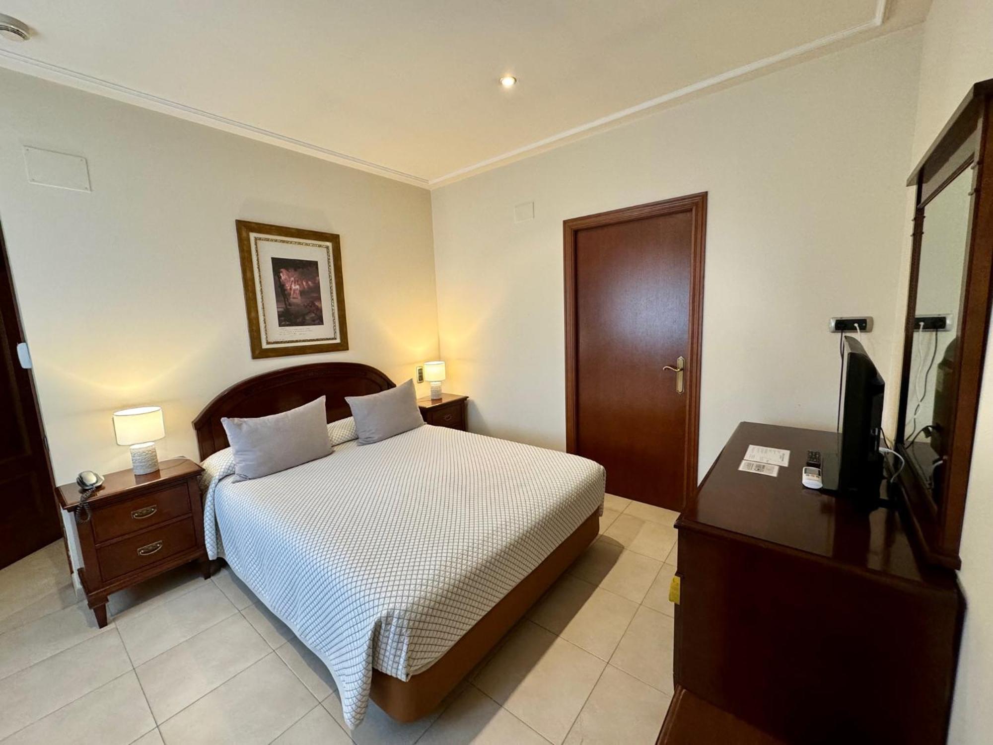 Hotel Kazar 온티니엔트 외부 사진